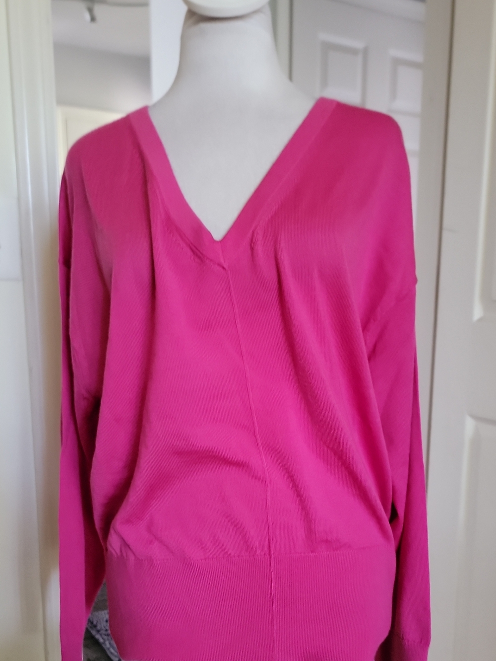Banana Republic Women's V-Neck Hot Pink Sweater